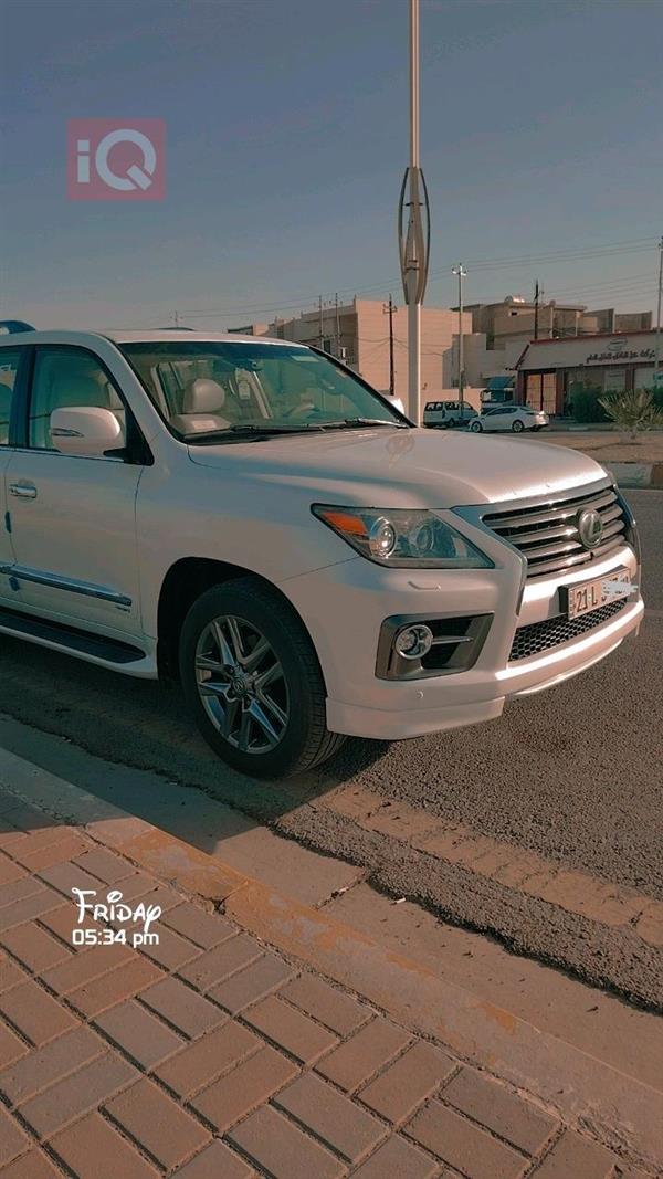 Lexus for sale in Iraq